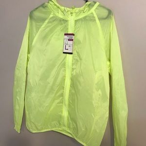 Lightweight packable jacket